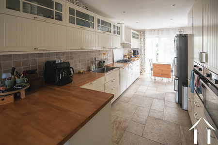 House for sale couches, burgundy, Ben5647D Image - 5