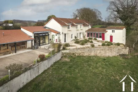 Large house with pool, great views Ref # janet5649 