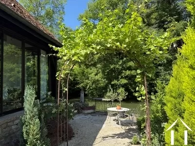 Courtyard garden