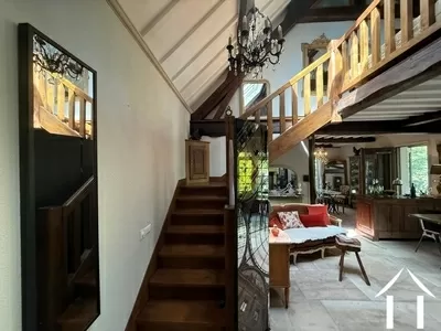 Staircase connecting 2 floors