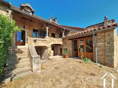 Character 2 bedroom house between Cluny and Tournus Ref # JDP5693S 