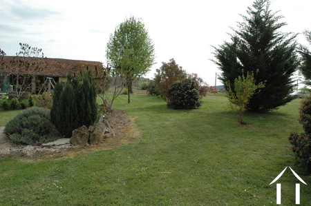 Property 1 hectare ++ for sale montignac, aquitaine, GVS3746C Image - 23