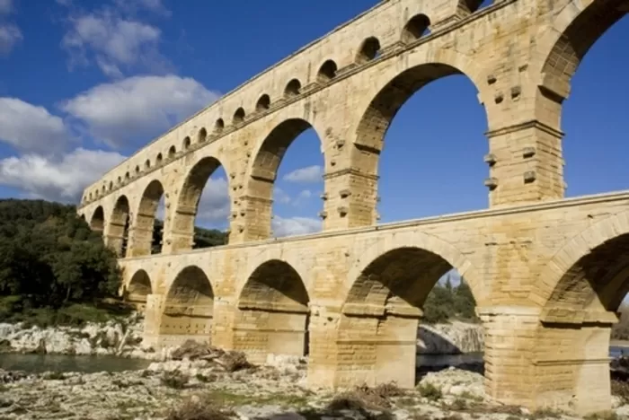Pont du Gard, real estate in regions