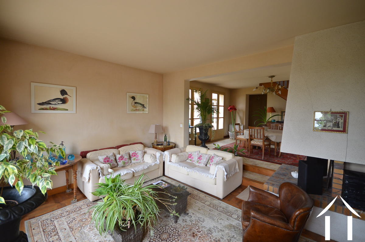 Character house for sale beaune, burgundy 8104 France4u.eu