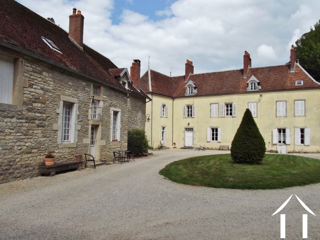 Manor House for sale dijon, burgundy 8330 France4u.eu