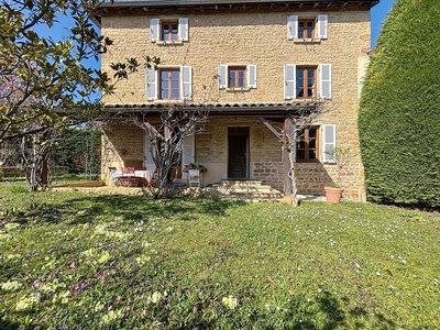 Charming house in the Beaujolais area, 4 bedrooms