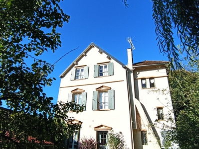 La Joncheraie  A Rare Art Deco Residence in Historic Noyers-sur-Serein