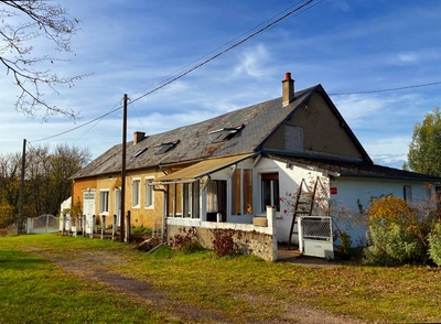 Ideally located renovated farmhouse in the Morvan nature park
