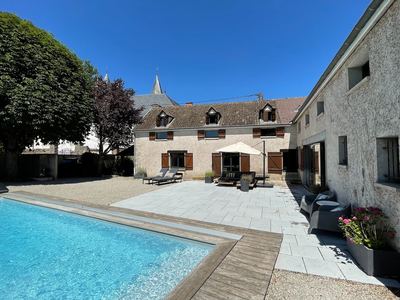 Beautiful stone holiday home with heated pool and amazing vaulted living room