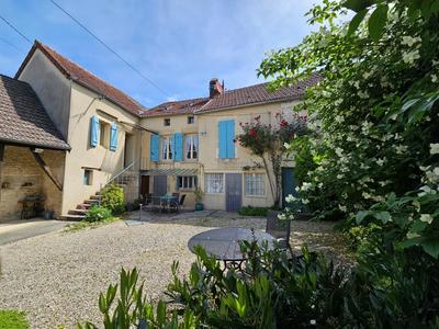 Charming Character Village house with Courtyard & Garden